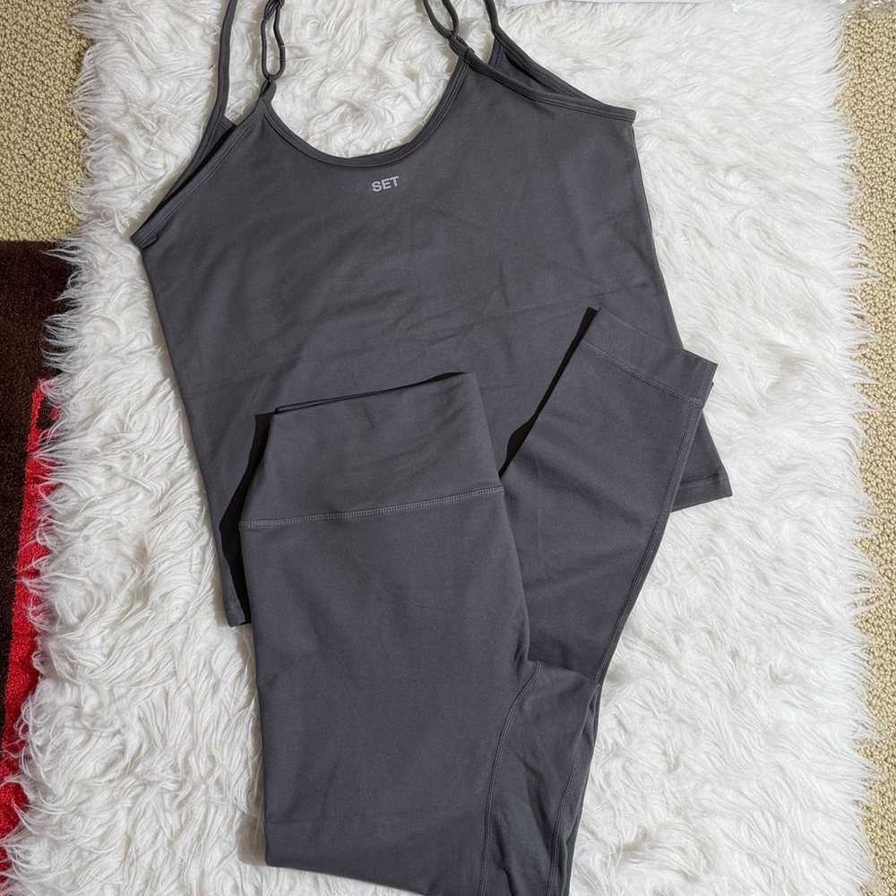 SET ACTIVE XL Matching Set Charcoal Gray Leggings Tank Top Pilates Workout Cute